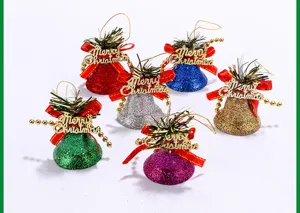 Set di 6 campanelle di Natale in plastica glitterata colorata da 5cm per albero