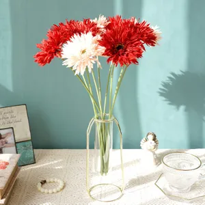 Bouquet di fiori artificiali Gerbera con vaso in vetro e metallo dorato per decoro