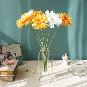 Fiori di gerbera artificiali in vaso di vetro con supporto in metallo decorazione casa