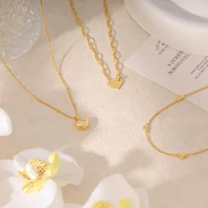 Gold heart pendant necklace set elegant minimalist clavicle chain fashion jewelry gift