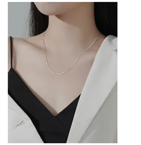 Collier chaîne en argent sterling pour femme élégant bijou minimaliste de clavicule raffiné