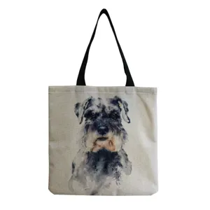 Nahaufnahme der Stofftasche mit Aquarell Schnauzer Hundemotiv und schwarzen Tragegriffen.