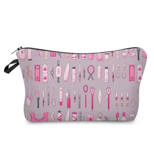 Vista dettagliata di una borsa cosmetica portatile con motivo di strumenti rosa e cerniera.