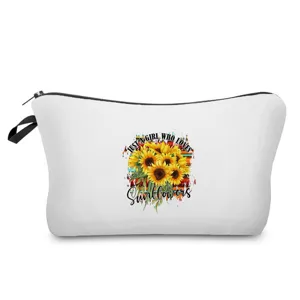 Detailansicht der weißen Kosmetiktasche mit Sonnenblumenmuster, Reißverschluss und Seitengriff.