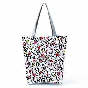 Detailed view of the large capacity casual tote bag featuring a vibrant patterned design.