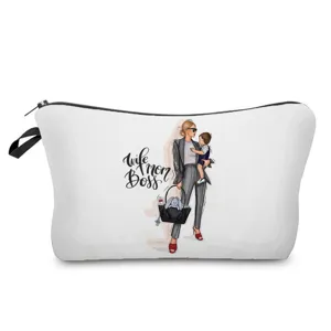 Detail einer tragbaren weißen Kosmetik Tasche mit einem schicken Mutter Kind Motiv.