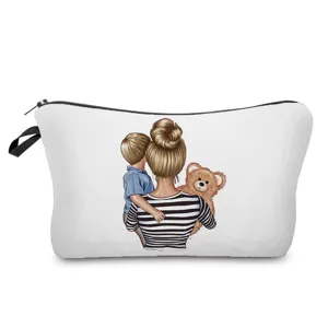 Tragbare Kosmetiktasche mit süßem Mutter-Kind-Druck, ideal für Reisen und den Alltag.