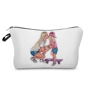 Tragbare Kosmetiktasche mit süßem Mutter-Tochter-Illustrationsdruck, ideal für den täglichen Reisezweck.