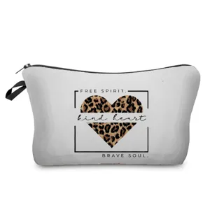 Tragbare Kosmetiktasche mit stilvollem Leopardenherz-Druck und motivierenden Zitaten.