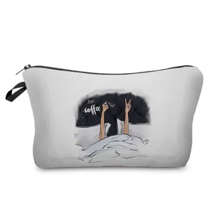Nahaufnahme Detail der tragbaren Make-up-Tasche mit stilvollem Kaffee Illustrationsdruck.