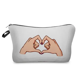 Tragbare Kosmetiktasche mit Hand-Herz-Motiv, ideal für Reisen und tägliche Aufbewahrung.