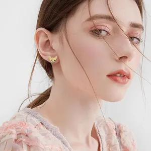 Bonitos pendientes de tuerca de perro de oro para mujer, joyería de diseño de animales.