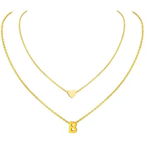 Elegante collar dorado de doble capa con colgante de corazón y charm con la letra B.