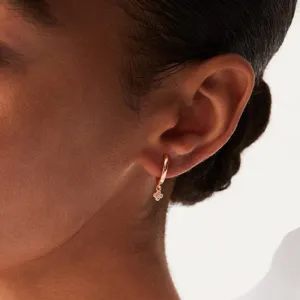 Boucles d'oreilles créoles trèfle zircon or rose élégantes détail, cadeau bijoux pour femmes.