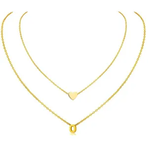 Collar doble dorado con colgante de corazón y letra O, joyería elegante para mujer.