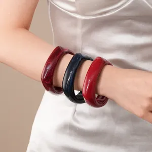 Western Style Acrylic Chunky Bangle Bracelet For Women Geometric Faceted Resin Marble Cuff Bangle Trendy Statement Hand Jewelry Gift