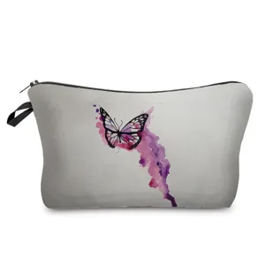 Stilvolle Kosmetiktasche mit Aquarell Schmetterling Muster aus Stoff fur den Alltag.