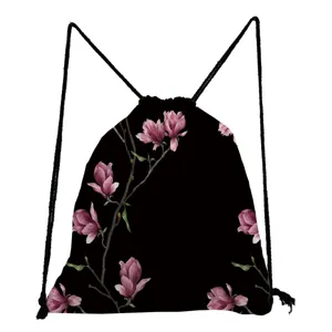 Schwarzer Kordelzug Rucksack mit Blumenmuster Detailansicht, leichte Freizeittasche Damen.