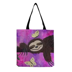 Sac cabas en toile avec impression paresseux, détail vue illustration animale et lanières.