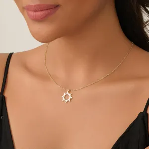 Goldene Sonne Anhänger Halskette Zarte Metall Sonne Kette Schmuck für Damen Alltag Neu