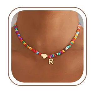 Collana di Perline Colorate Bohémien per Donna Stile Dopamina Pendente Alfabeto Ciondolo a Cuore Gioielli di Moda Catena