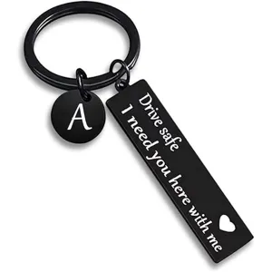 Minimalistische Roestvrijstalen Letter Sleutelhanger Creatieve Alfabet Hanger Autosleutelhanger Gepersonaliseerd Mode Sieraden Cadeau