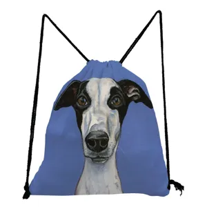 Nahaufnahme des stylischen Rucksacks mit Hunde-Kunstdruck, zeigt Kordelzug und feine Textur.