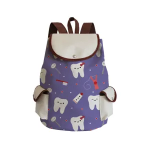 Schöner Rucksack aus Segeltuch mit Zahn-Muster, praktische Freizeittasche für Alltag.
