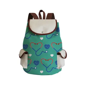 Krankenschwester Druck Canvas Rucksack Detail, Stethoskop Herz Muster, brauner Lederbesatz.