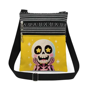 Borsa a tracolla in tela con righe bianche e nere e stampa teschio cartone animato.