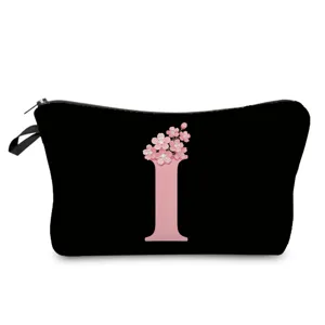 Bolsa de maquillaje negra con letra I rosa y estampado de cerezo, estuche con cremallera práctico.
