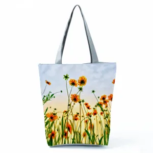 Sac cabas en toile avec motif de fleurs sauvages jaunes, idéal pour un usage quotidien.