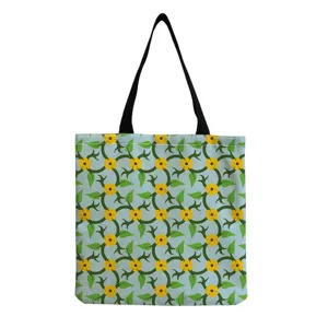 Detailansicht der modischen Tragetasche mit Blumenmuster, große wiederverwendbare Tasche.