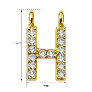 Detailansicht des goldenen Buchstaben-H-Anhängers mit funkelnden Zirkoniasteinen, Größe 13x7mm.