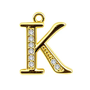 Goldene Buchstabe K Anhänger mit funkelnden Zirkonia Steinen für elegante Halsketten DIY.
