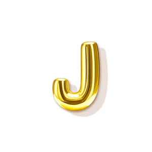 Goldener Buchstabe J Anhänger Detailaufnahme, glatte glänzende Oberfläche für DIY Schmuck.
