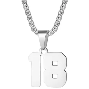 Collana con ciondolo a numero 18 in acciaio inossidabile per regalo di compleanno.