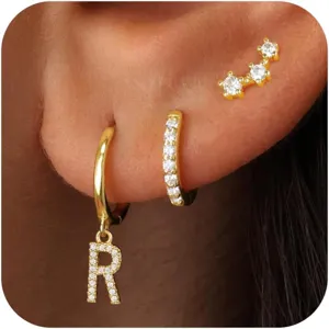 Euro-Americano Colore Oro Ventisei Lettera Iniziale Ciondolo Orecchini Set Personalizzato Strass Geometrico Orecchini Cerchio Bottone Set per Donna Gioielli