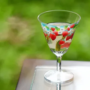Strawberry painted glass goblet tea cup elegant clear drinking cup for personal tea tasting