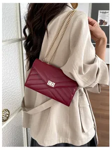 Schicke gesteppte Umhängetasche für Damen, stilvolle Ketten-Handtasche aus Kunstleder.