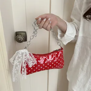Rood witte stippen schoudertas okseltas met metalen ketting en kanten strik voor dames