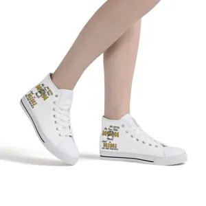 Weiße High-Top-Canvas-Sneaker für Damen mit individuellem Mutter-Motiv-Druck Seitenansicht.