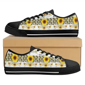 Hauptansicht der Damen Freizeitschuhe im Low-Top-Stil mit frischem Sonnenblumen und MOM Print.