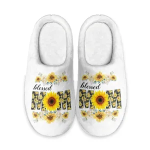 Gemütliche Plüsch Hausschuhe mit Sonnenblumen Print und schöner Aufschrift für Mütter.