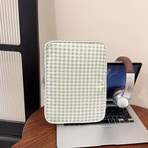Groen-witte ruitjes laptophoes, eenvoudige lichte tablet opbergtas voor studenten.