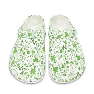 Grüne Blumenmuster Gartenclogs, atmungsaktive Löschschuhe für drinnen und draußen Freizeit.