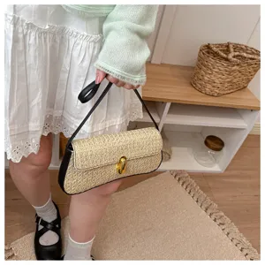 Sac baguette tissé bandoulière rétro sac d'aisselle élégant sac à main en paille avec serrure