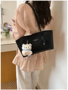 Retro commuter large capacity underarm bag women new fashion shoulder bag minimalist tote detail