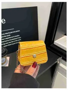 Mini yellow crocodile pattern cross body bag stylish PU leather shoulder chain bag
