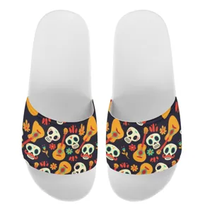 Sommer Hausschuhe für Paare mit Totenkopf Gitarren Druck, lässige flache Badeschuhe neu.